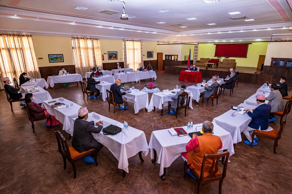 असार १ गतेबाट लकडाउनकाे स्वरुप परिवर्तन गर्ने मनस्थितिमा मन्त्रिपरिषदकाे बैठक बाेलायाे