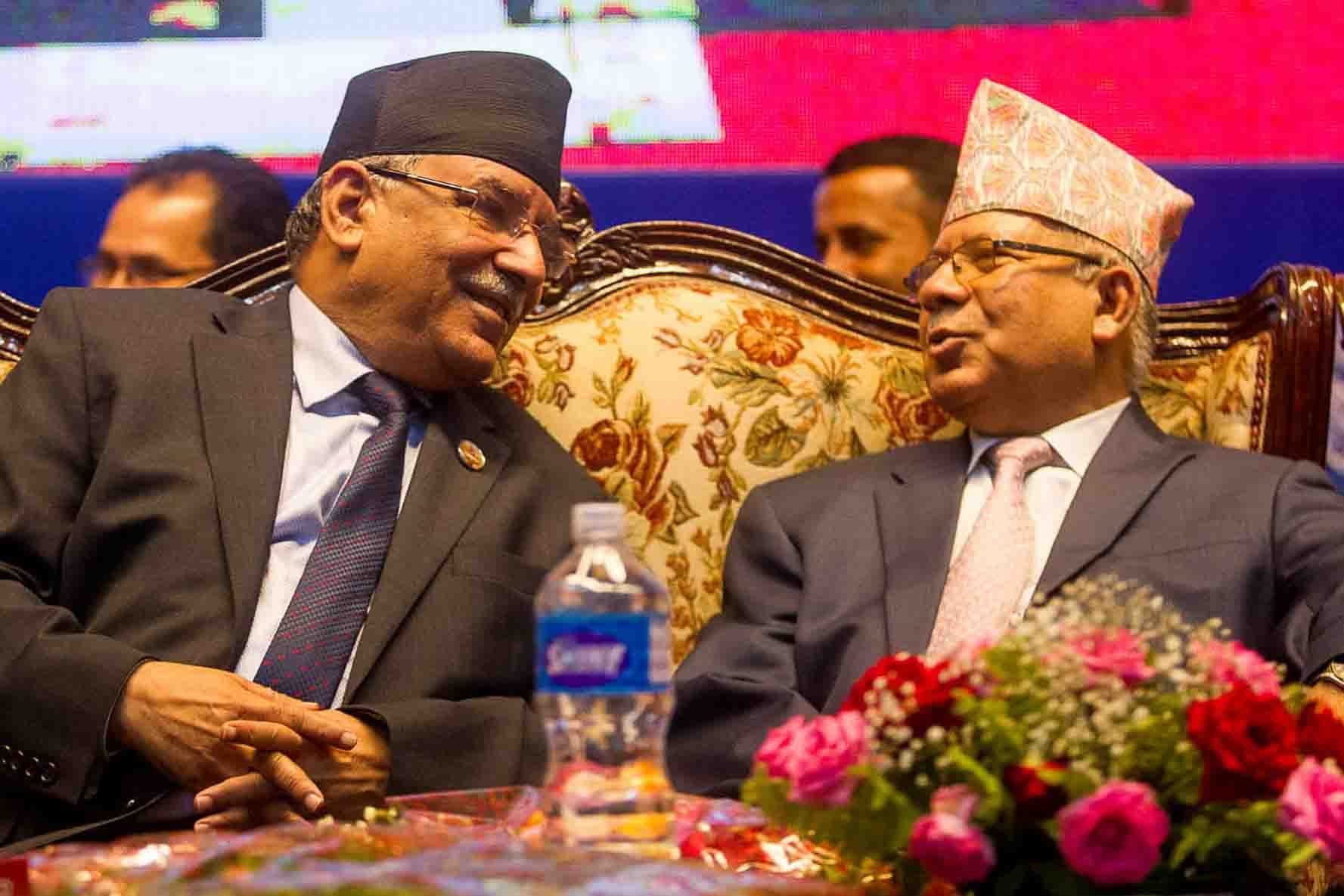 प्रधानमन्त्री लाई तत्काल राजिनामा दिन दाहाल र नेपालकाे आग्रह