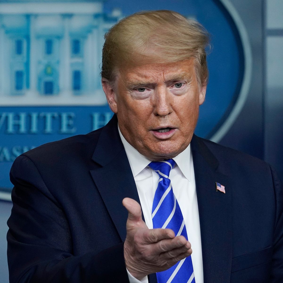 काेराेनाकै कारण डाेनाल ट्रम्पले चुनावी सभा स्थगित गरे