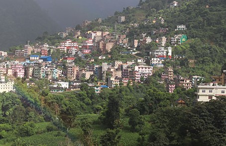 एक व्यक्तिको लापरबाहीले तीन गाउँ सिल, १२ जनामा काेराेना पुष्टि