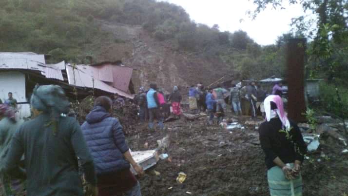 बैतडीमा पहिरोले पुरिएर दुई जनाको मृत्यु