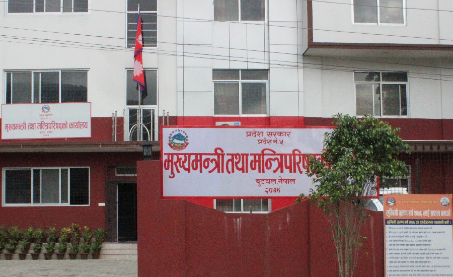 महामारी नियन्त्रणमा असहयोग गर्ने स्वास्थ्य संस्थाविरुद्ध अदालत जाने सरकारको तयारी
