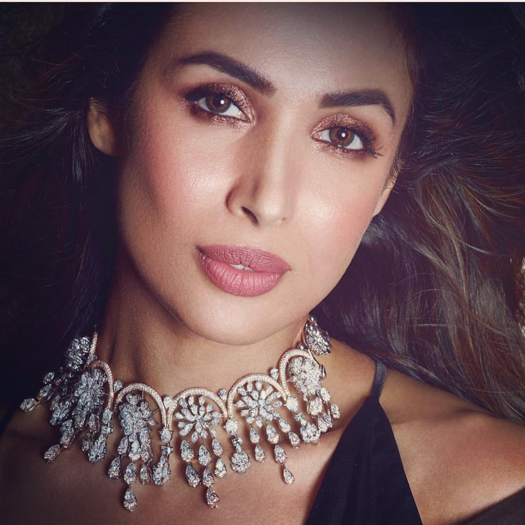 बलिउडकी चर्चित कलाकार मलाइका अरोरालाई कोरोना पोजेटिभ