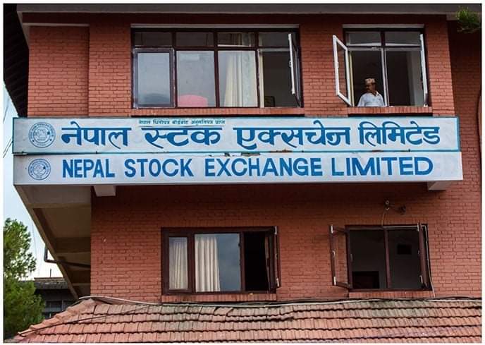 साताको पहिलो दिन नै ७५.७९ अङ्कले घट्यो नेप्से