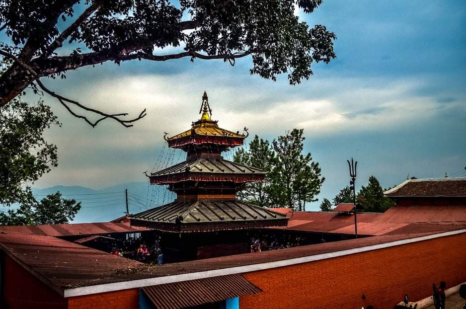 कोरोना बढेसँगै पलाञ्चोक भगवती मन्दिरमा पूजा र दर्शन गर्न रोक