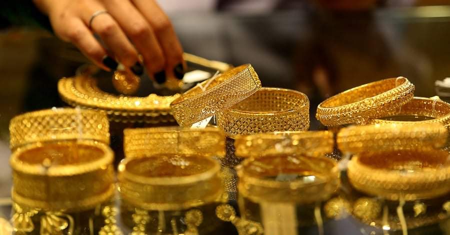 सुनको मुल्यमा सामान्य गिरावट, कतिमा हुँदै छ त कारोबार ?