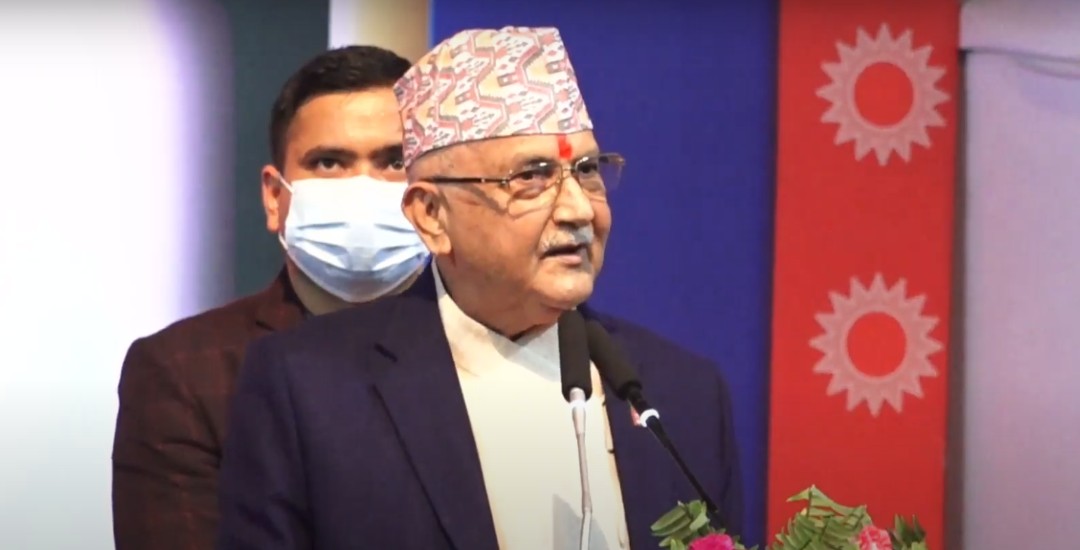नेता कार्यकर्ताबाटै महाधिवेशन खर्च जुटाउँदै एमाले