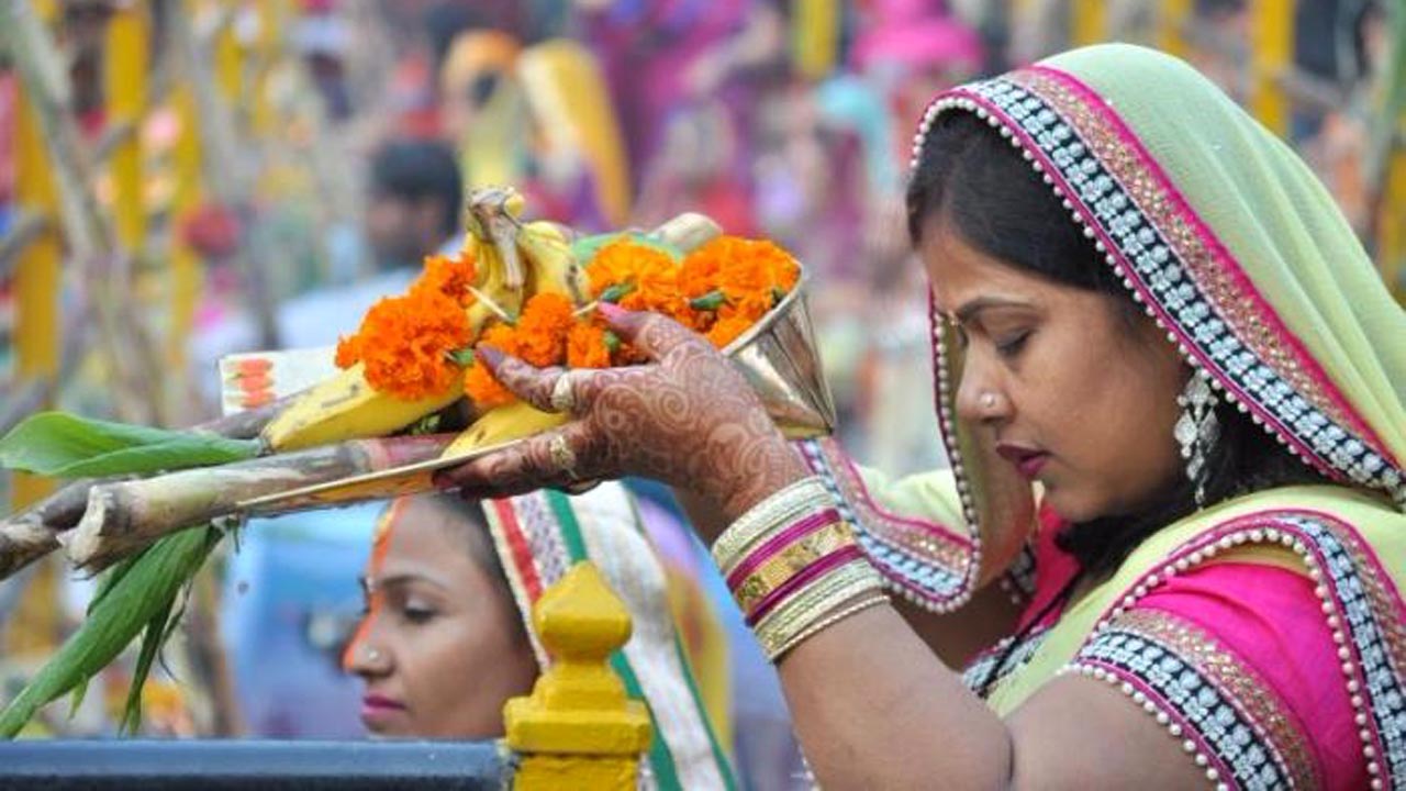छठको दोस्रो दिन: ‘खरना’ विधिको तयारी
