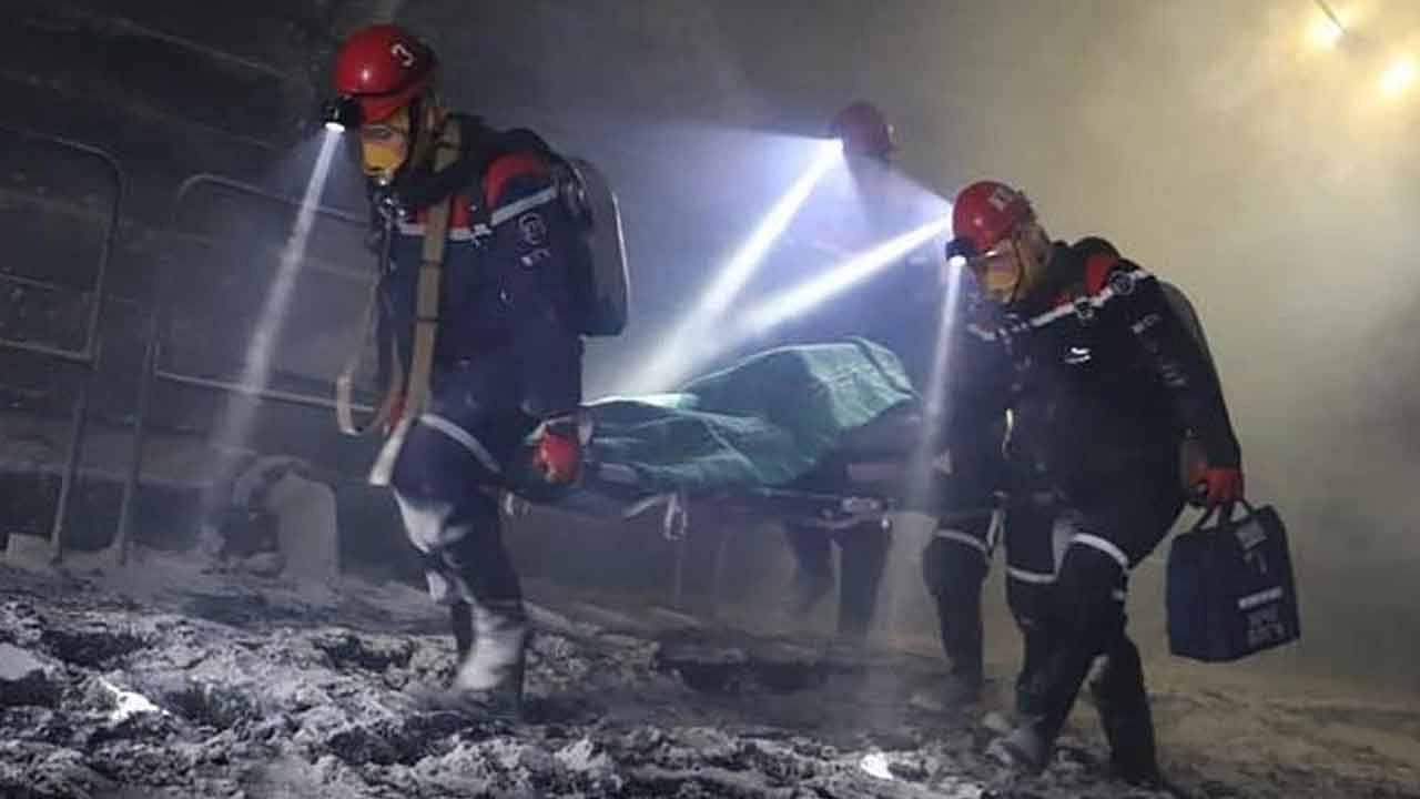 रुसमा कोइला खानी दुर्घटना : ५२ मजदुर र  उद्धारकर्मीको मृत्यु