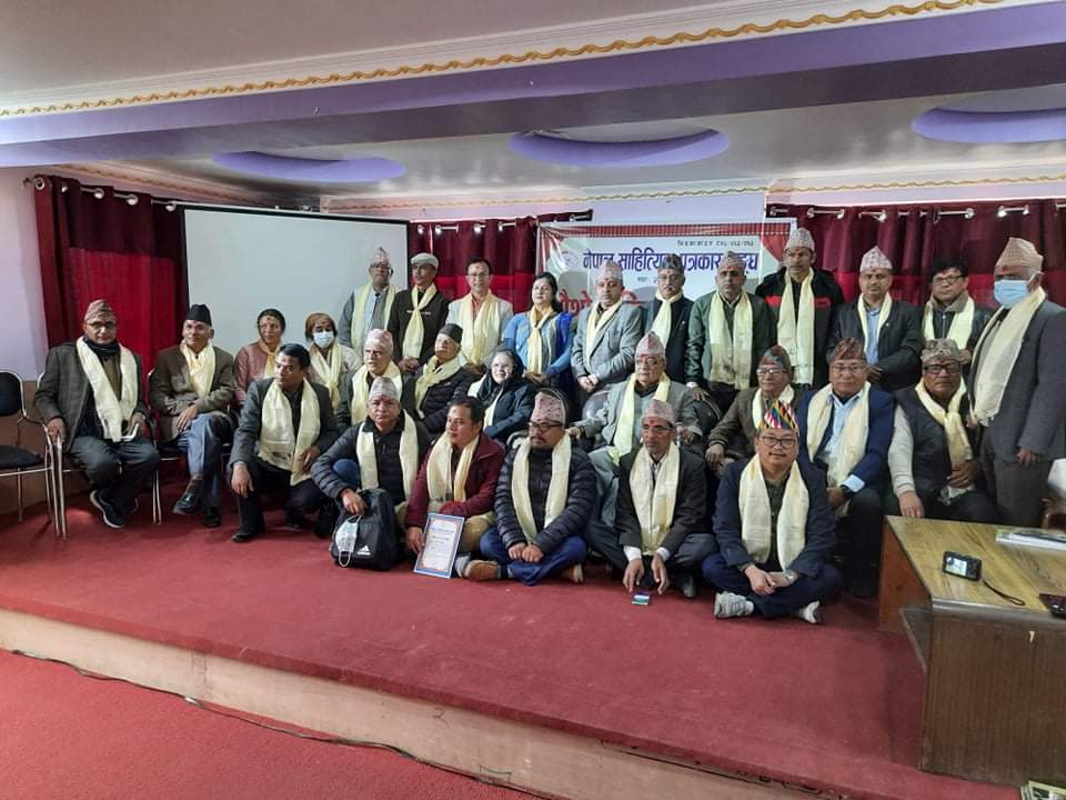 साहित्यिक पत्रकार सङ्घकाे अध्यक्षमा माेहन दुवाल,३५ सदस्य चयन