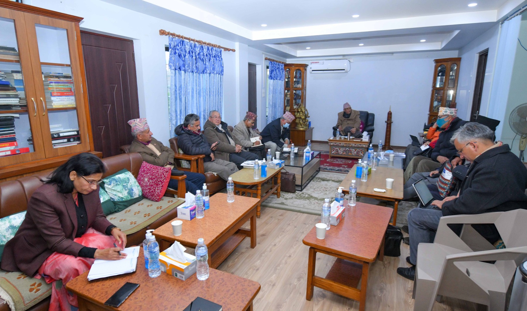 राष्ट्रिय सभा निर्वाचनका लागि एमालेको १९ उम्मेदवार को को ?