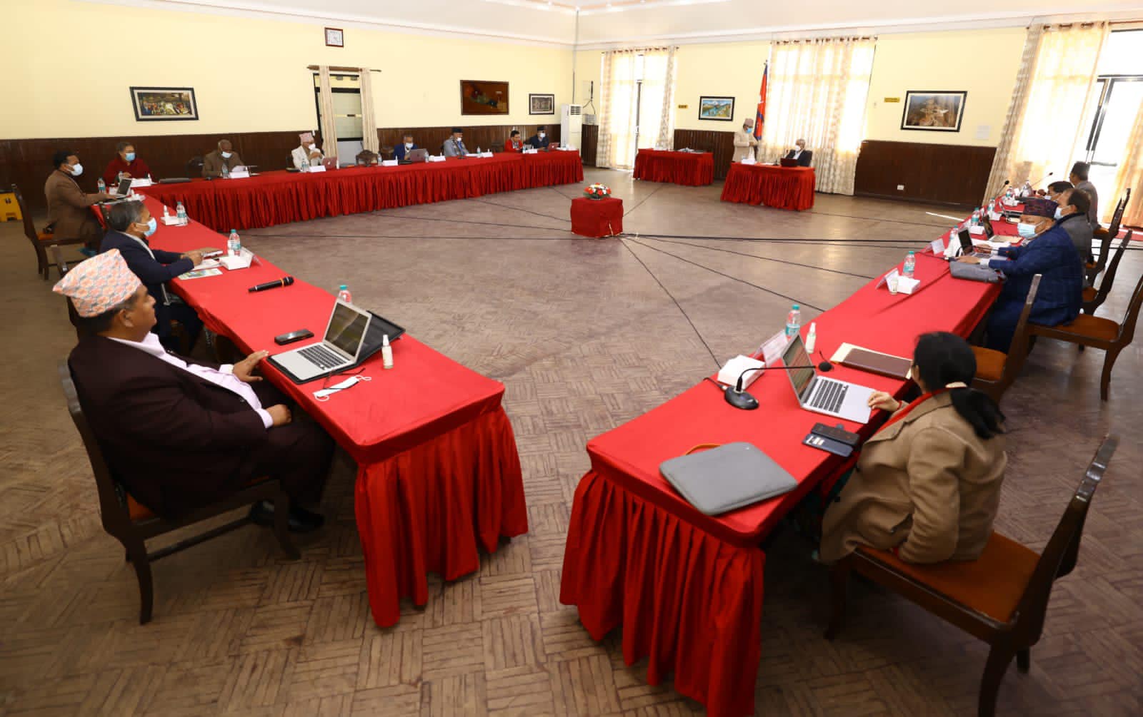 स्वदेशी निर्माण व्यवसायीले तीन अर्बसम्मको ठेक्का लिने पाउने