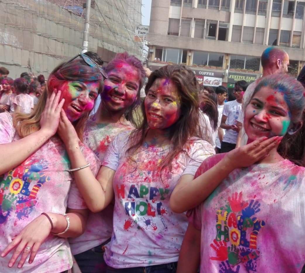 होलीमा रङ खेल्दा के गर्ने ? के नगर्ने ?