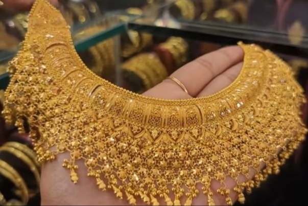 शुक्रबार सुनको भाउ २०० रुपैयाँले बढ्यो ﻿