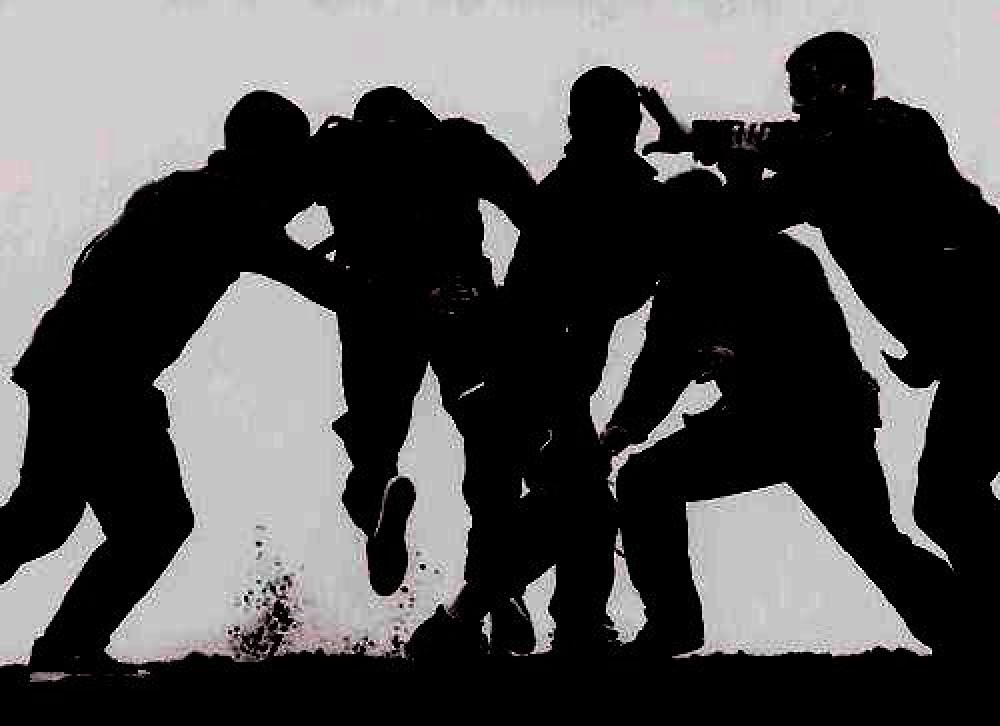 निर्वाचनमा खटिएका प्रहरीको कुटाइबाट मतदान अधिकृत र म्यादी प्रहरी घाइते