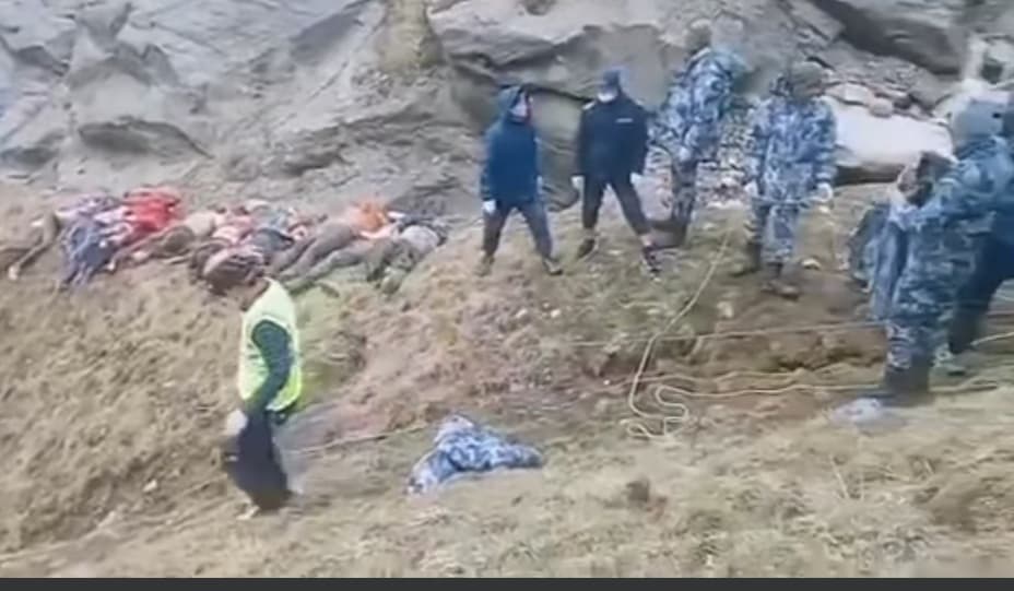 तारा एयर दुर्घटनामा परी परिवार नै गुमाएपछि अमेरिकामा रहेका छोरा टुहुरो