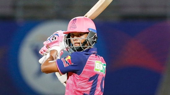 आईपीएल: राजस्थानसँग चेन्नई सुपर किंग्स ४० रनले पराजित ﻿