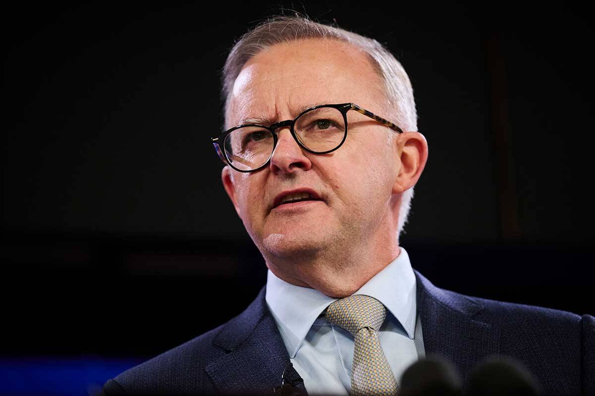 अष्ट्रेलियामा नयाँ प्रधानमन्त्री एन्थोनी अल्बानीले लिए सपथ