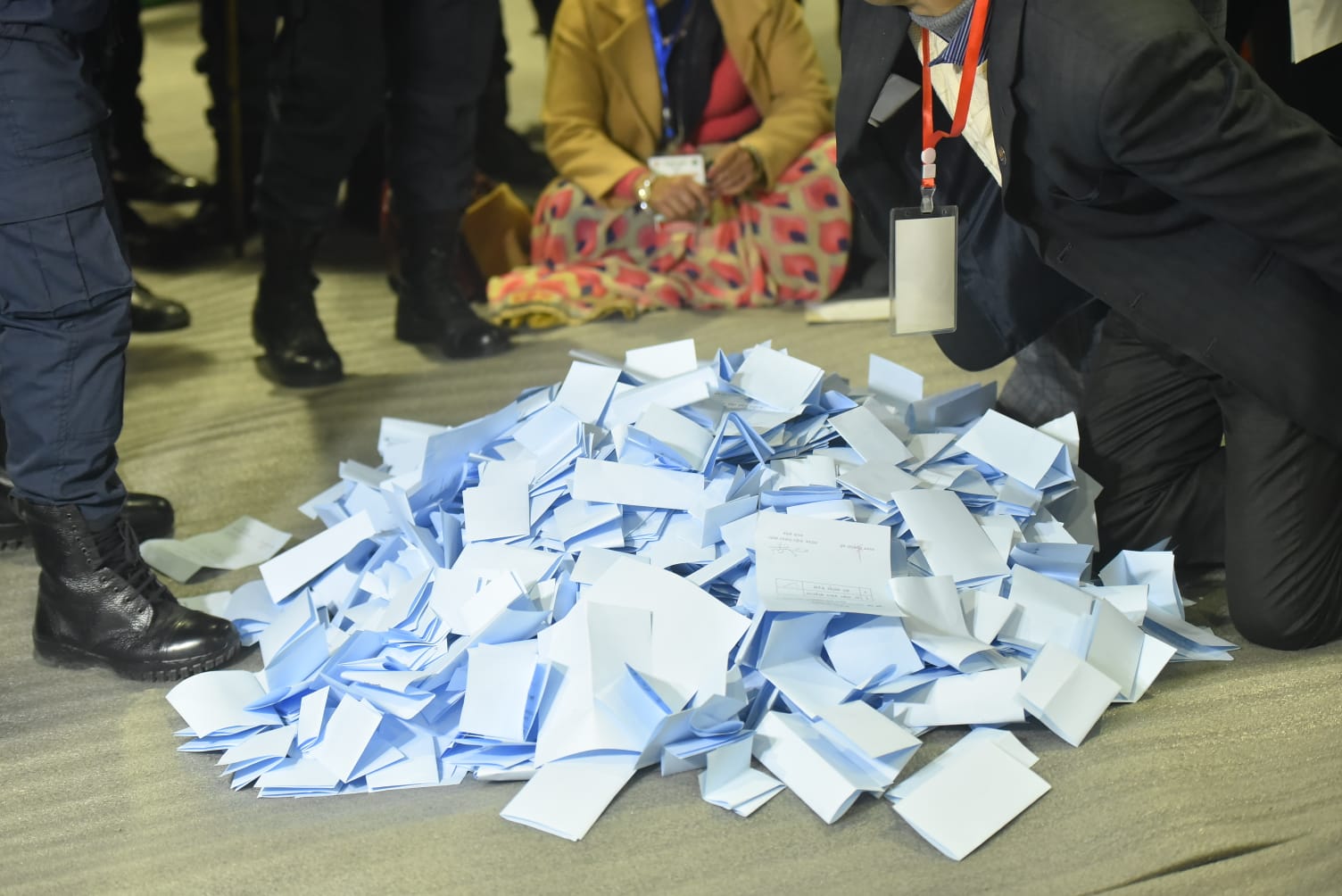 ताप्लेजुङको ८ स्थानीय तहमा मतगणना जारी