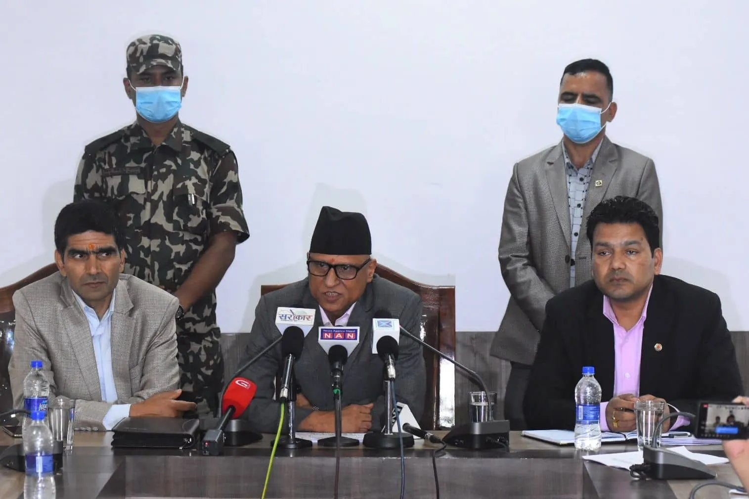 पेट्रोलमा २० र डिजेलमा प्रतिलिटर २९ रुपैयाँ मूल्य घटायो