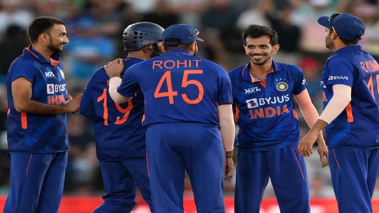 घरेलु टोली इंग्ल्यान्ड लगातार दोस्रो टी २० मा ४९ रनले पराजित