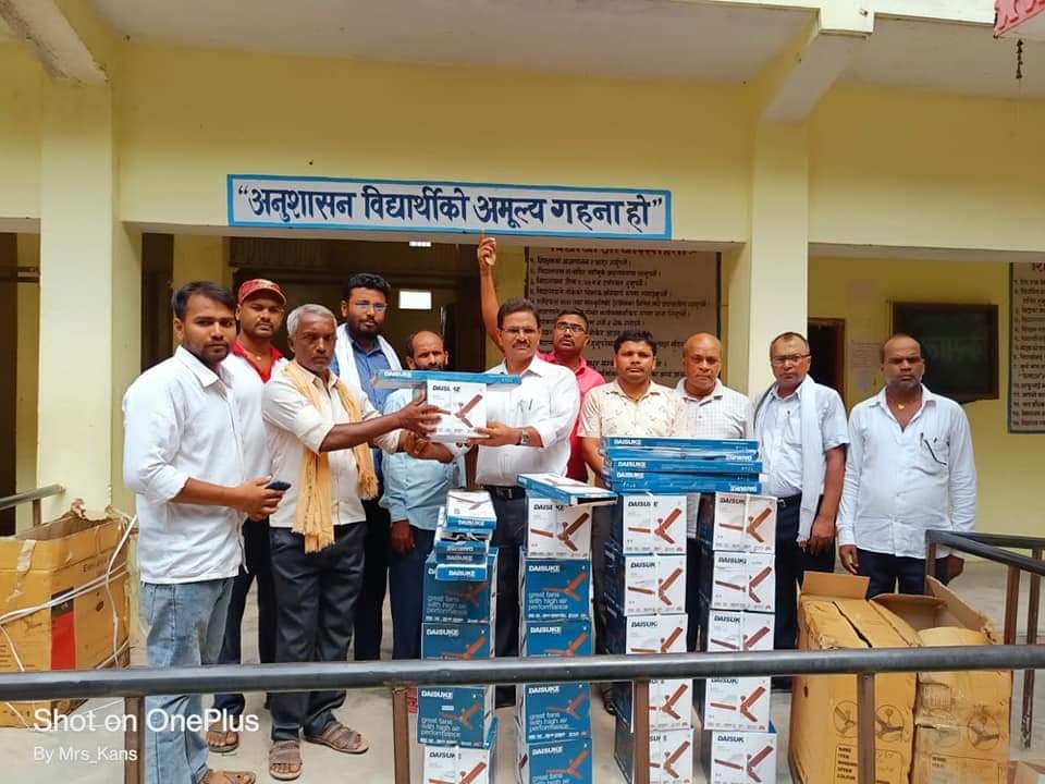 नेपाल तराइ समाज कोरिया द्वारा श्री नेपाल राष्ट्रिय माध्यमिक बिध्यालयमा पङ्खा सहयोग