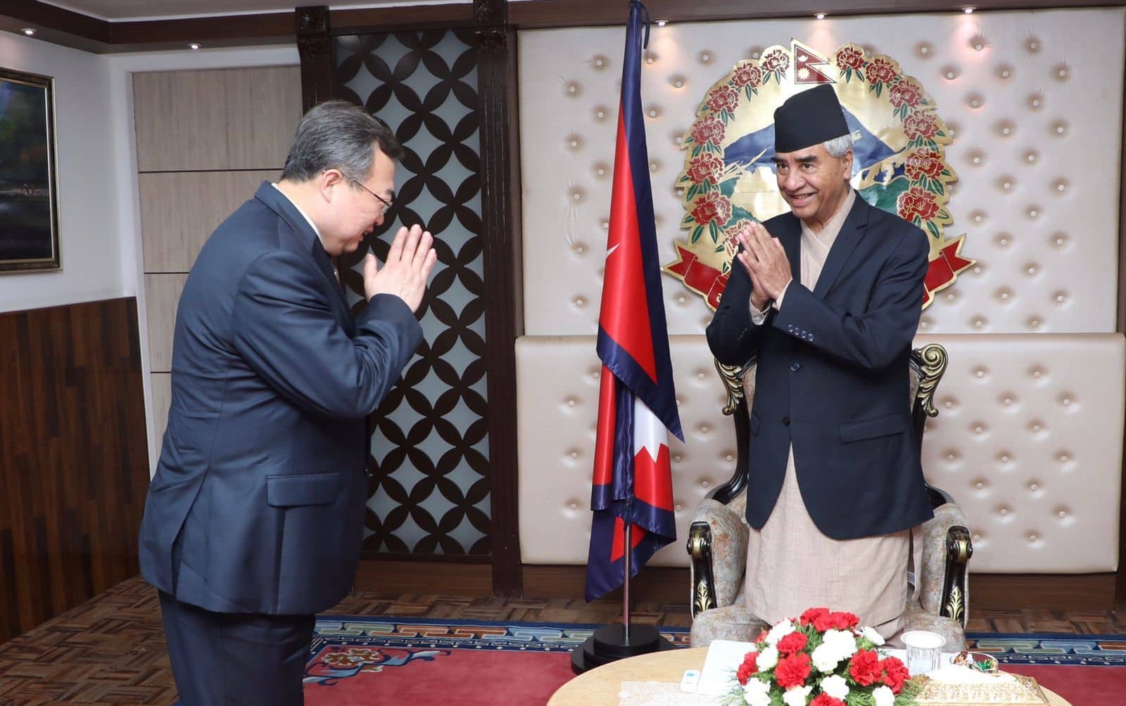 चिनियाँ कम्युनिष्ट नेता लिउ जियानचाओ र प्रधानमन्त्रीबीच भेटवार्ता