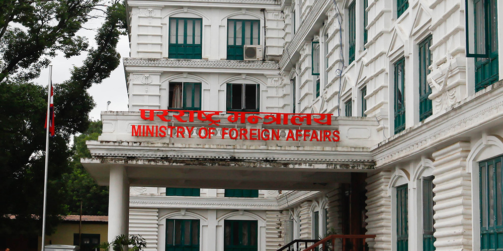 एसपीपीबारे गृह र परराष्ट्रको कुरा बाझियो