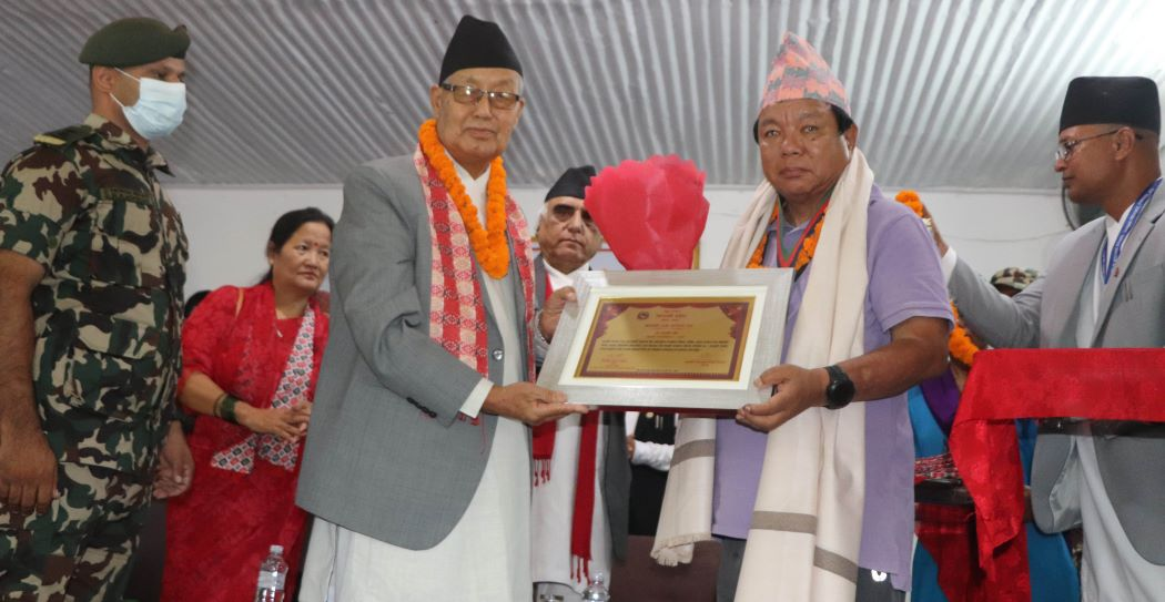 महावीर पुन गण्डकी रत्न सम्मान’ द्वारा विभूषित