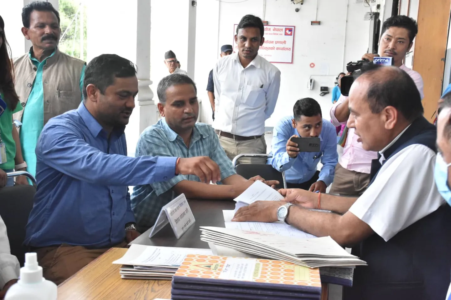 प्रचण्ड र बाबुरामको पार्टी एउटै चिन्हबाट चुनाव लड्नेगरि  दर्ता 