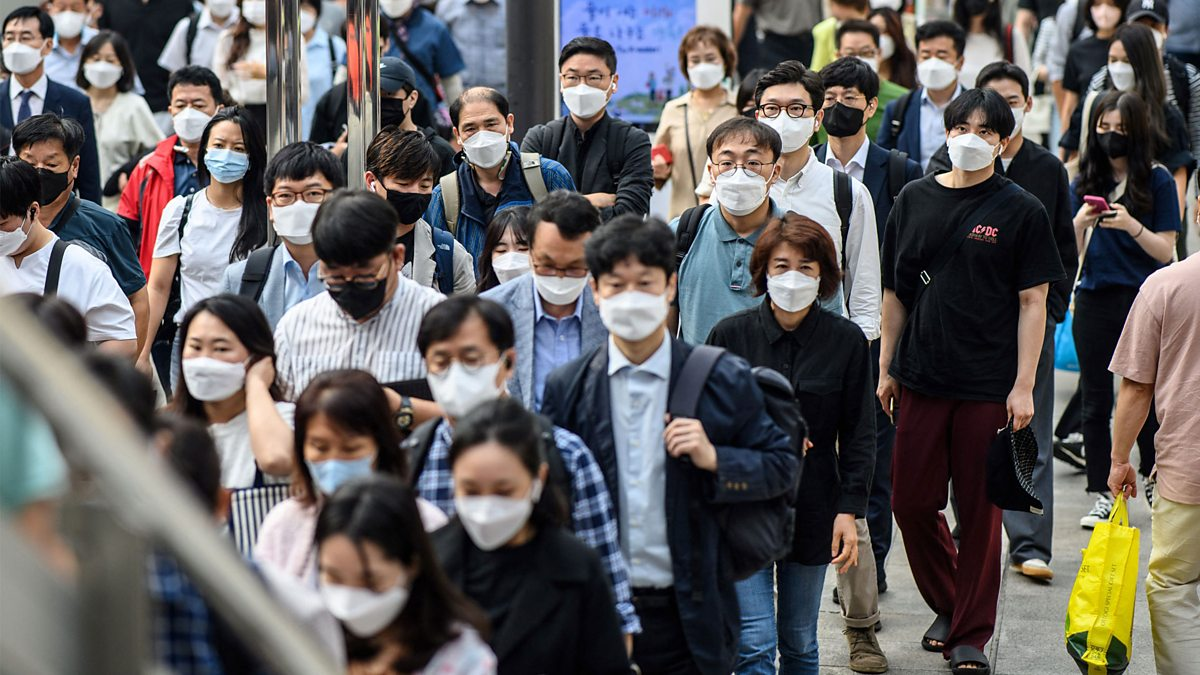 दक्षिण कोरियामा एकैदिन एक लाख ५१ हजार बढिमा काेराेना पुष्टि