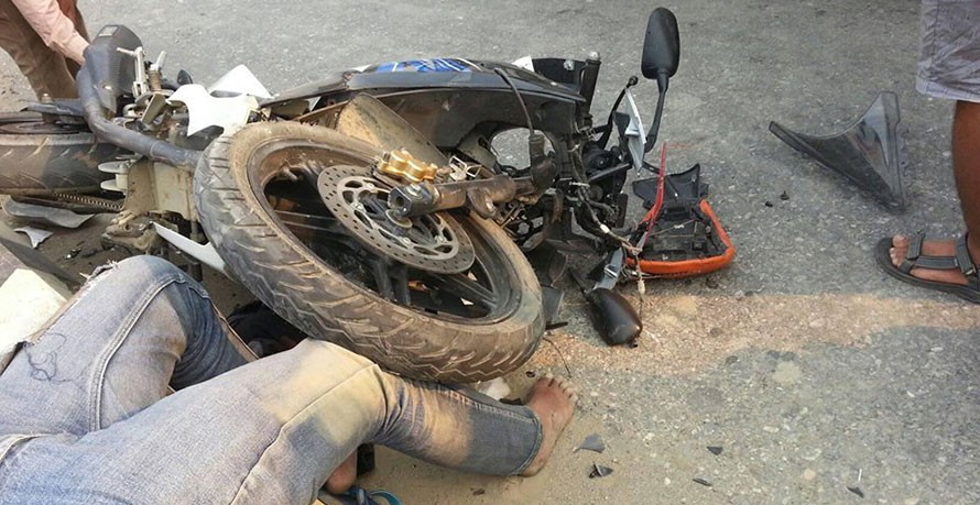 सडकमा जताततै छाडा गाईबस्तु: गाईसँग ठोक्किएर मोटरसाइकल चालकको मृत्यु