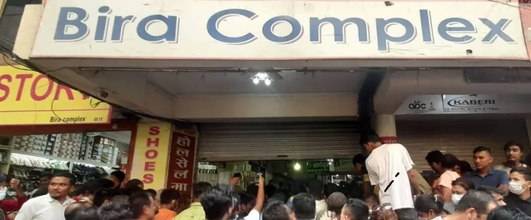 महानगरद्वारा न्युरोडस्थित सुरज आर्केडको बेसमेन्ट खाली गराइयो