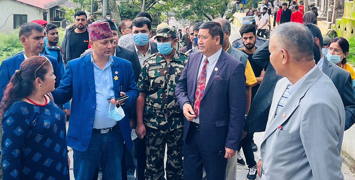 पर्यटनमन्त्री श्रेष्ठद्वारा पशुपति क्षेत्र अवलोकन, सरसफाइमा ध्यान दिन जोड