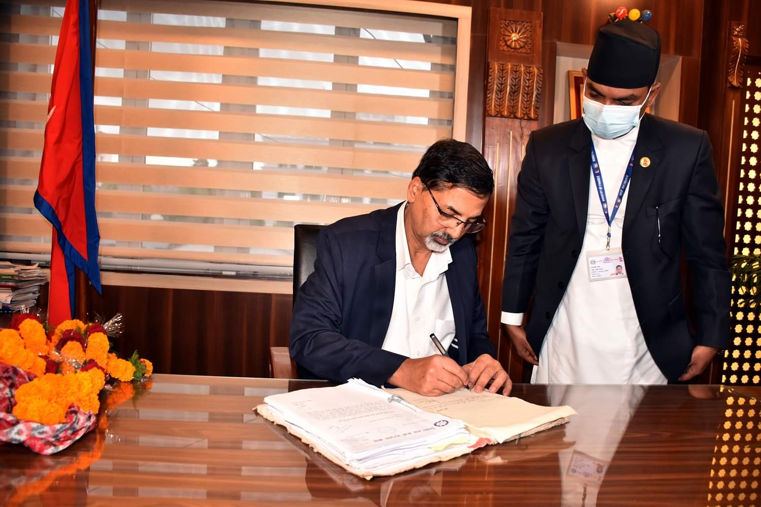 अपुरो छानबिन र समितिको बहुमतले फर्काइएको अर्थमन्त्री