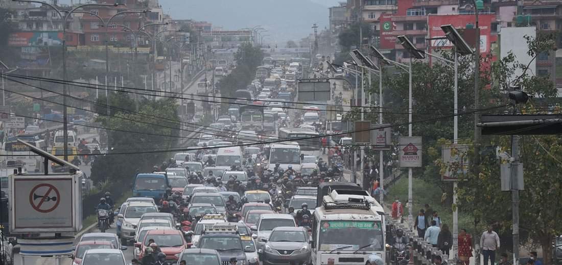 ट्राफिक आवागमन प्रभावित हुने भन्दै काठमाडौं बैकल्पिक मार्गको प्रयोग गर्न आग्रह