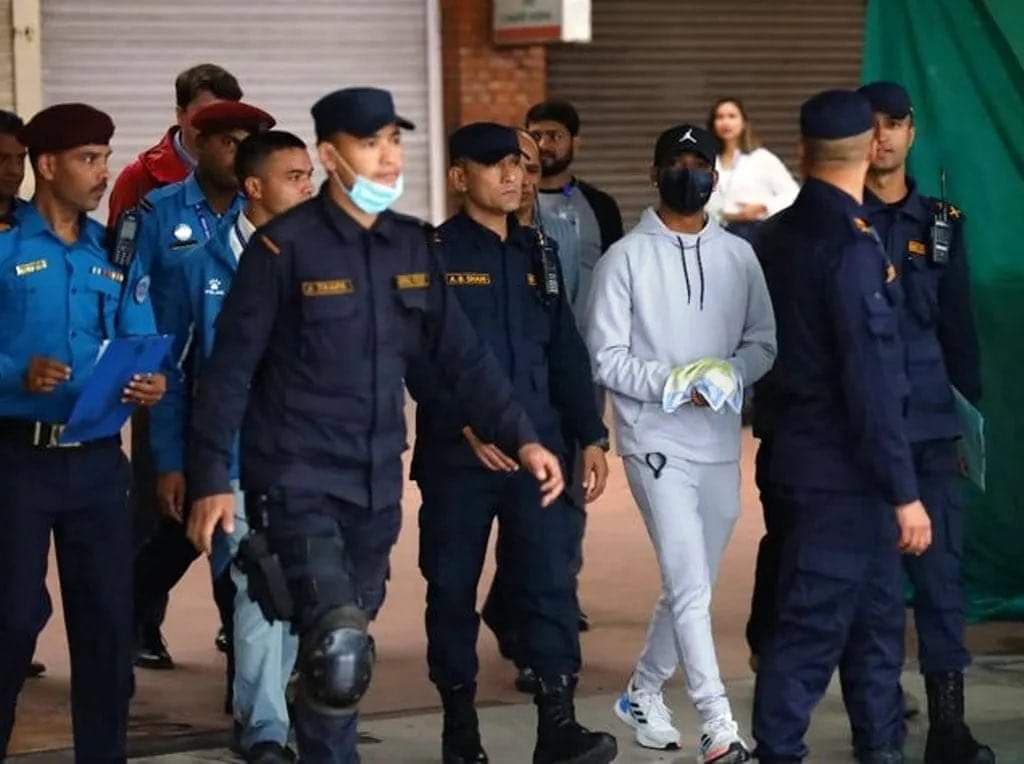 सन्दीप लामिछानेद्वारा प्रहरीसामु आत्मसमर्पण,अब के हुन्छ ?