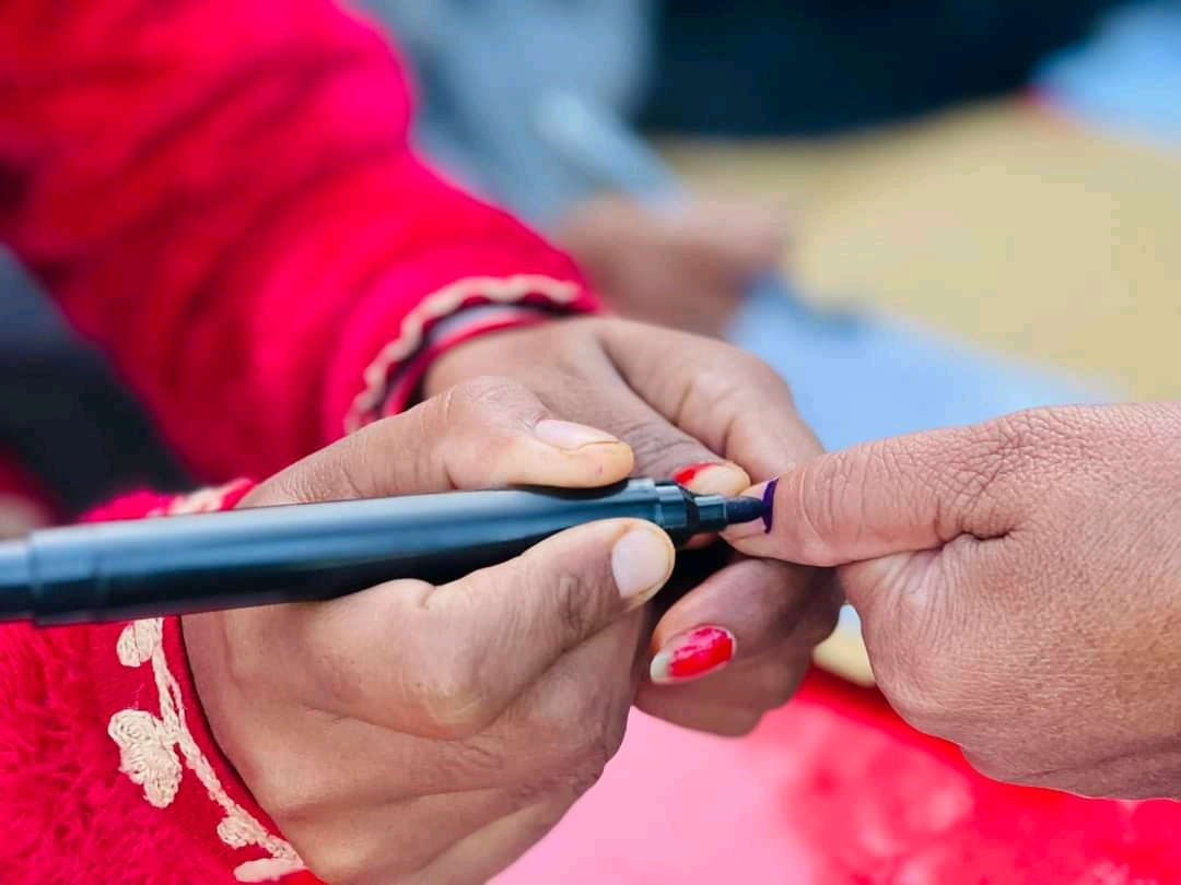 निर्वाचन: सिन्धुपाल्चोकमा १ बजेसम्ममा ३५ प्रतिशत मत खस्यो