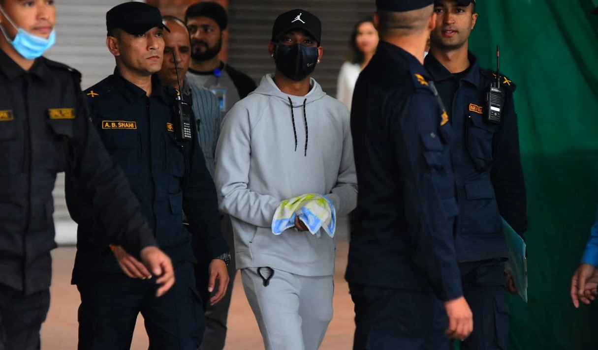 सन्दीप विरुद्धको बहस सकिएन,भोलीका लागि हेर्दहेर्दैमा राखिए