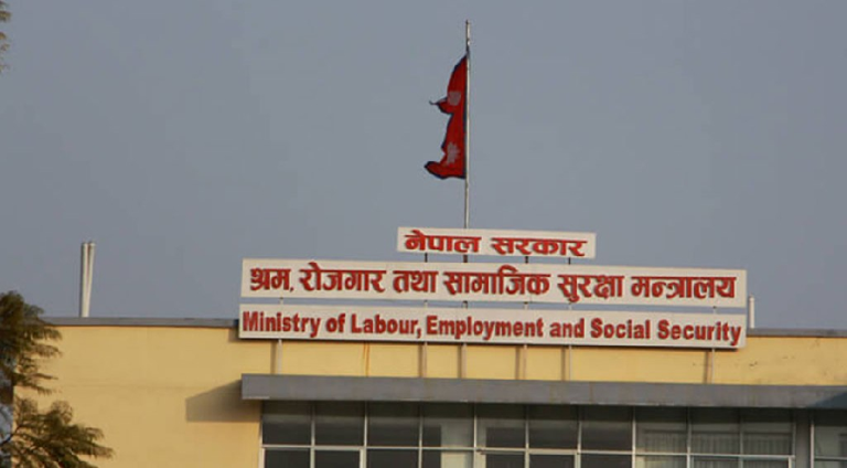 स्वदेशी रोजगारप्रति युवायुवतीको चासो