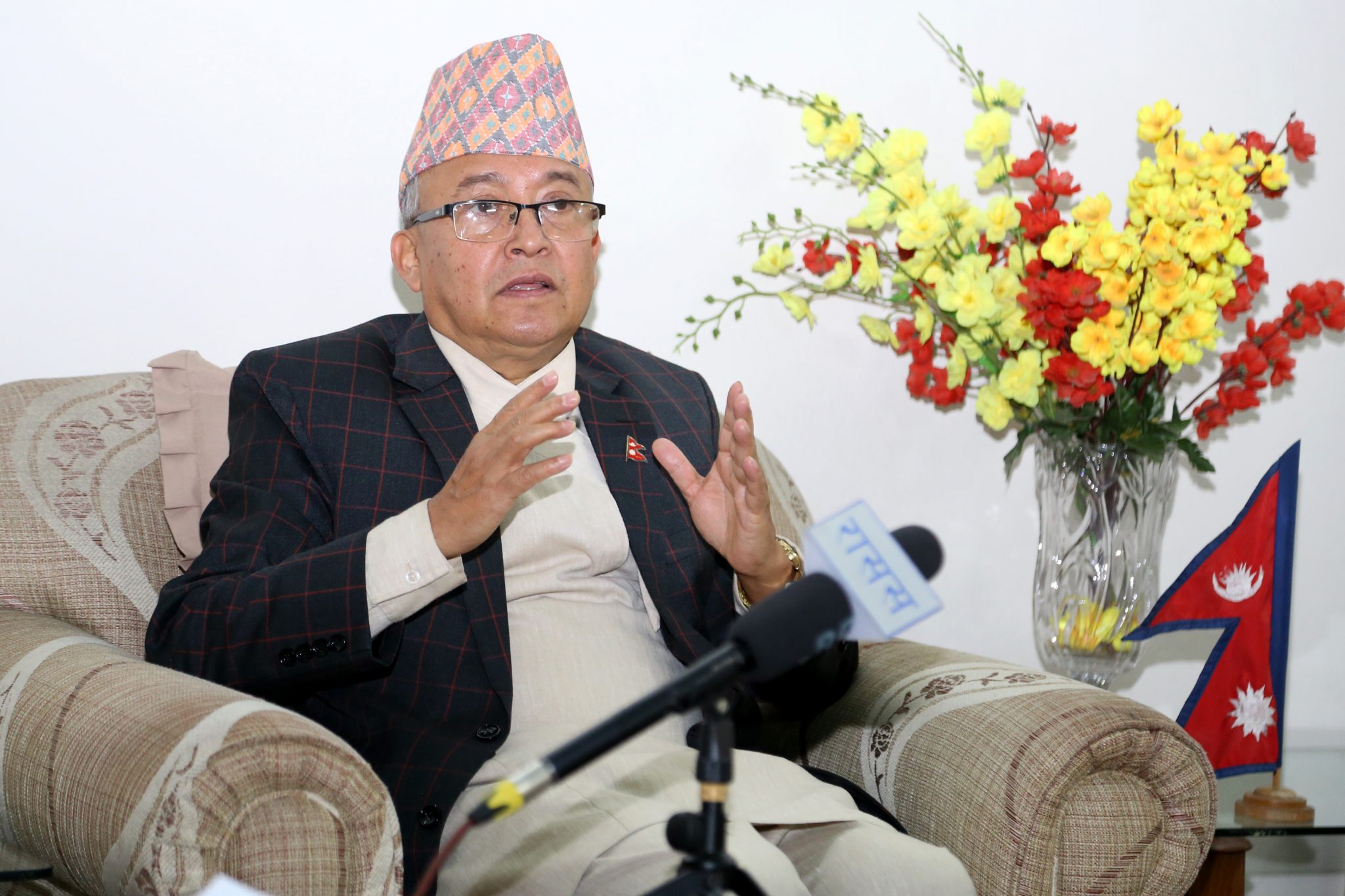 संविधानले दिएको अधिकार र अवसरबाट महिलालाई राजनीतिमा वञ्चित गर्न हुँदैन