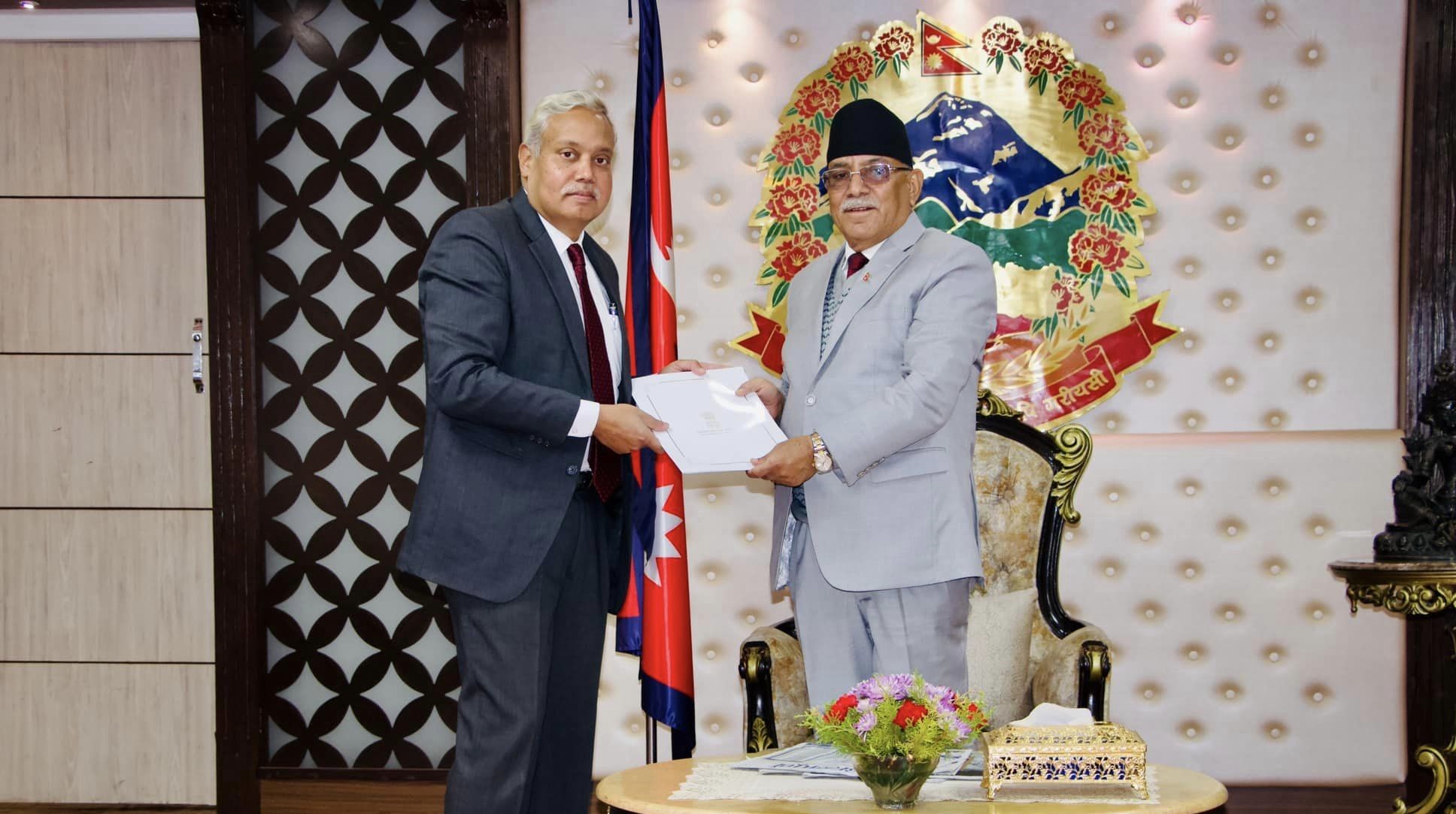 प्रधानमन्त्रीलाई भारतीय समकक्षीको बधाईपत्र