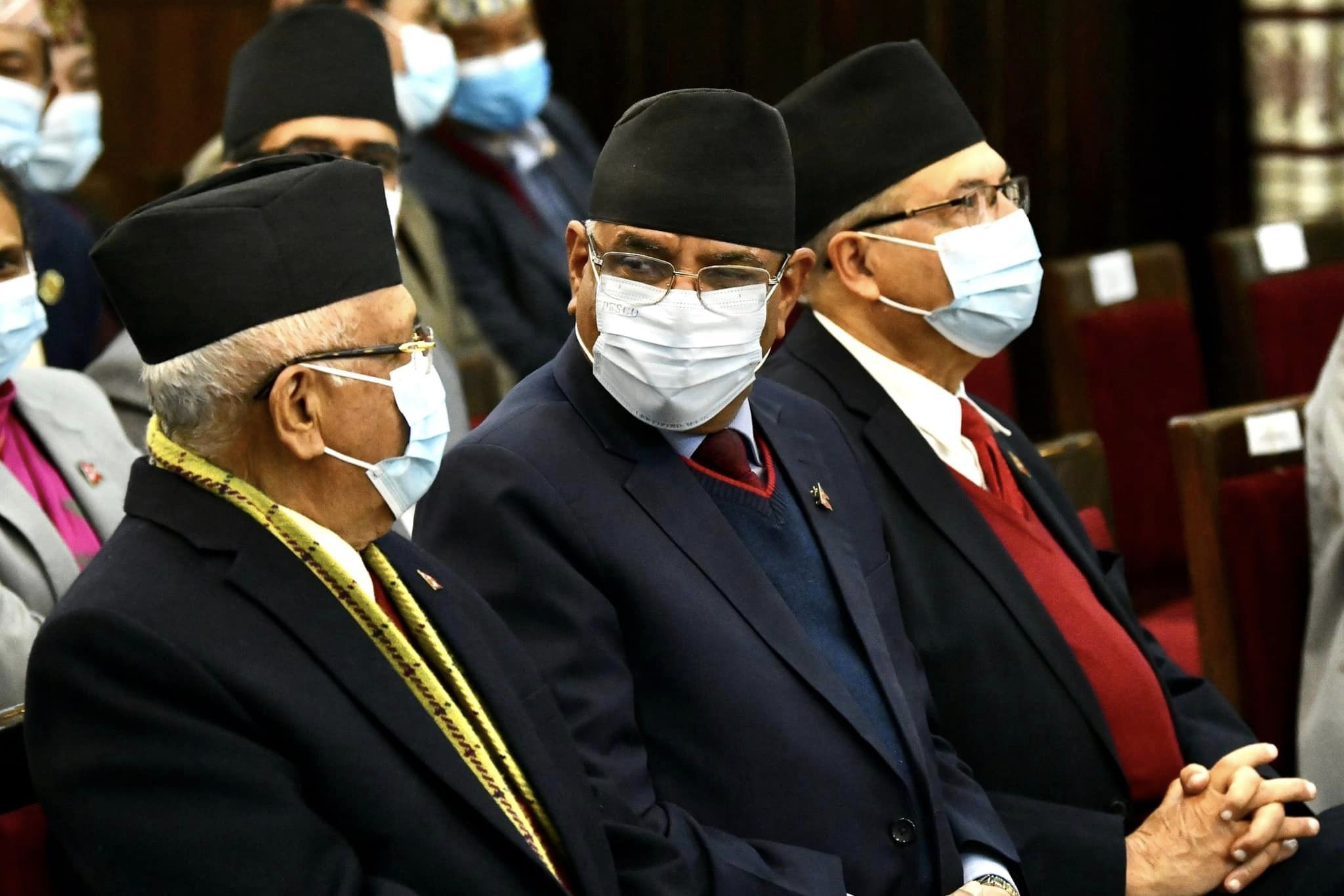 शीतल निवासमा ओली, प्रचण्डको भेछ