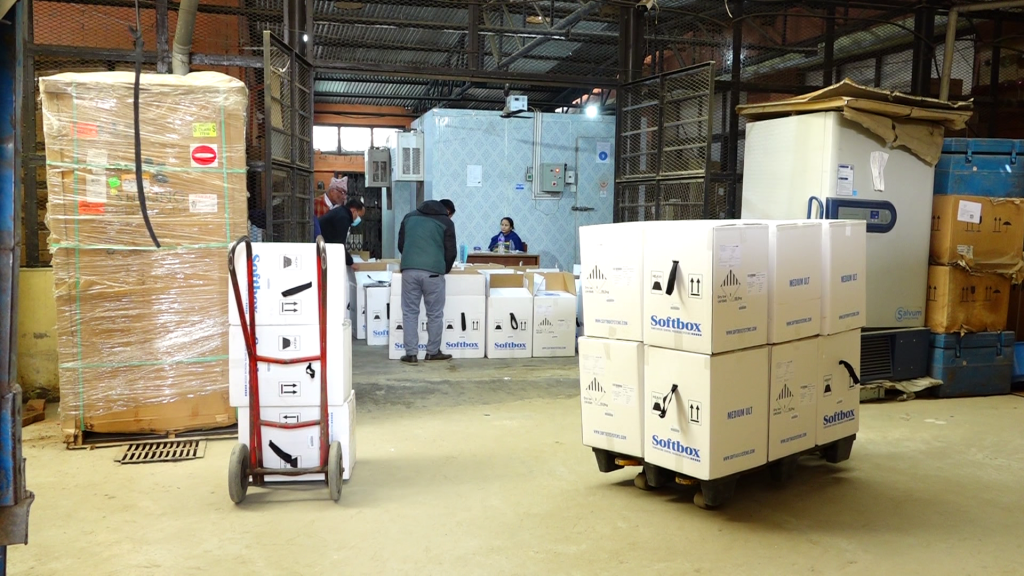 आइपुग्यो ‘बुस्टर डोज’ खोप,टेकुमा भण्डारण गरिने