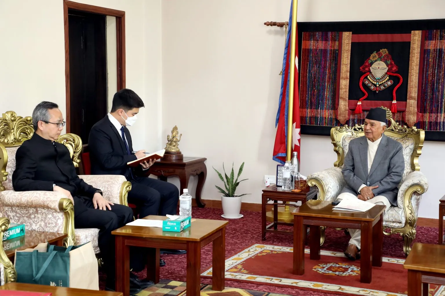 राष्ट्रपति रामचन्द्र पौडेलसँग चीनका राजदूतको शिष्टाचार भेटवार्ता