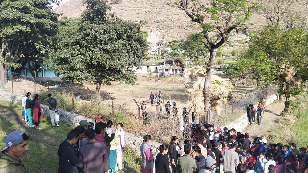 स्ववियु निर्वाचनमा झडप, नियन्त्रण गर्न हवाई फायर