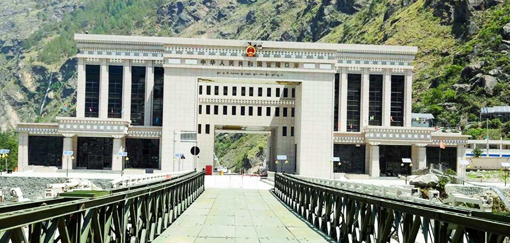 आजबाट तातोपानी नाका दुईतर्फी सञ्चालनमा