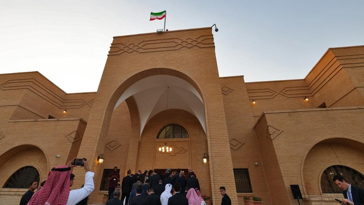 सात वर्षपछि पुन: खुल्यो रियादमा इरानी दूतावास