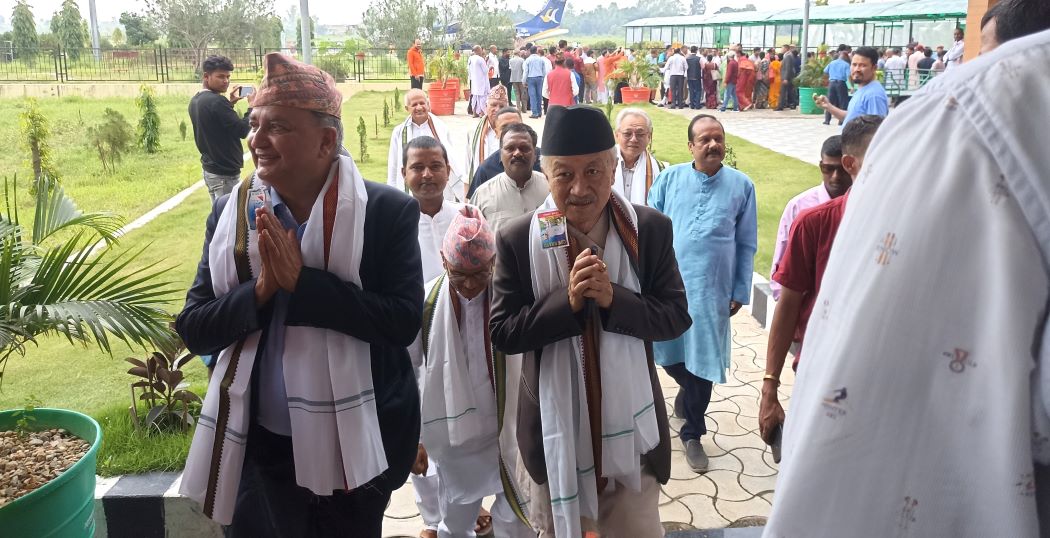 नयाँ सङ्कल्पका साथ एमाले अगाडि बढ्छ : वरिष्ठ उपाध्यक्ष ईश्वर पोखरेल