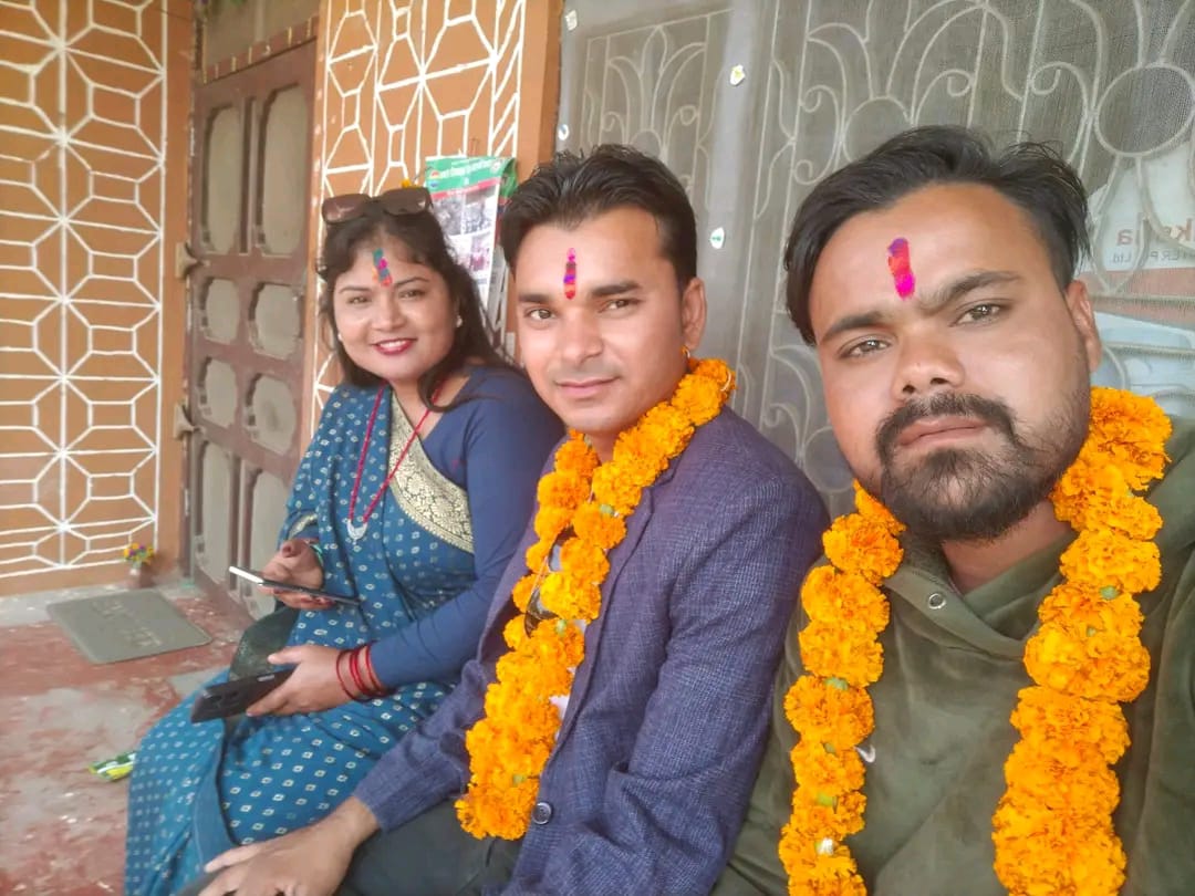 मुस्लिम युवाले पनि लगाए भाईटीका
